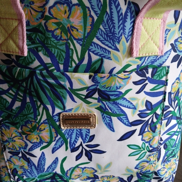 Lilly Pultzier Lg Beach Cooler With Strap Nwt - Picture 2 of 4